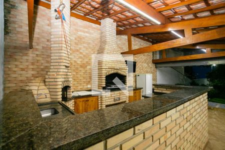 Apartamento à venda com 230m², 4 quartos e 3 vagasÁrea comum - Churrasqueira