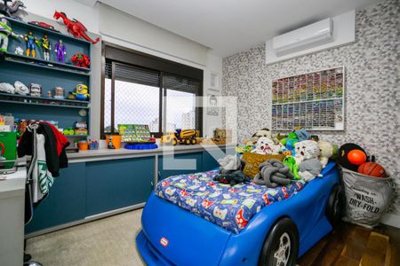 Apartamento à venda com 230m², 4 quartos e 3 vagasSuíte 2