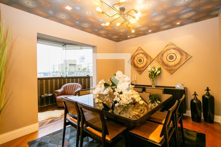 Apartamento à venda com 230m², 4 quartos e 3 vagasSala de jantar