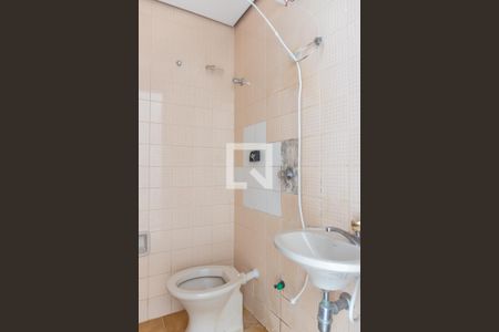 Banheiro Social de kitnet/studio para alugar com 1 quarto, 32m² em Asa Norte, Brasília