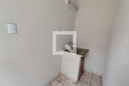 Casa para alugar com 60m², 1 quarto e sem vaga Casa para alugar com 60m², 1 quarto e sem vagaÁrea de Serviço