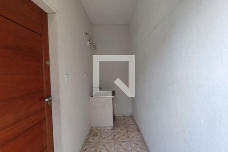 Casa para alugar com 60m², 1 quarto e sem vaga