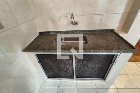 Casa para alugar com 60m², 1 quarto e sem vaga