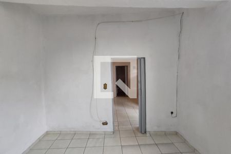 Casa para alugar com 60m², 1 quarto e sem vaga