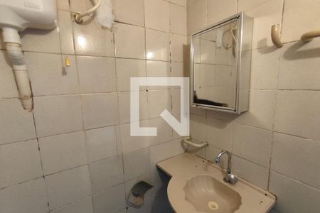 Casa para alugar com 60m², 1 quarto e sem vaga Casa para alugar com 60m², 1 quarto e sem vagaBanheiro