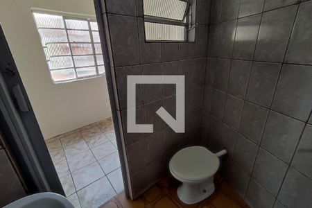 Banheiro de casa para alugar com 1 quarto, 60m² em Cangaíba, São Paulo