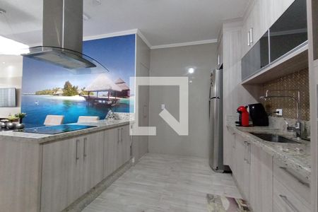 Casa à venda com 210m², 2 quartos e 2 vagasCozinha