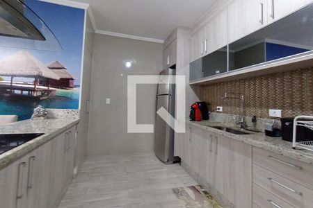 Casa à venda com 210m², 2 quartos e 2 vagasCozinha