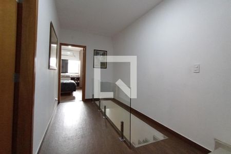 Casa à venda com 210m², 2 quartos e 2 vagasHall Quartos