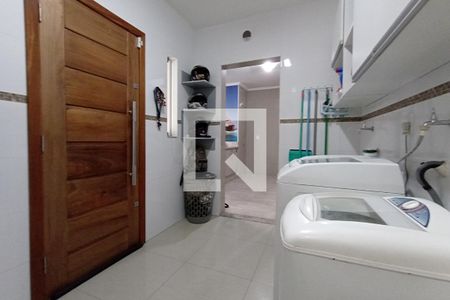 Casa à venda com 210m², 2 quartos e 2 vagasÁrea de Serviço