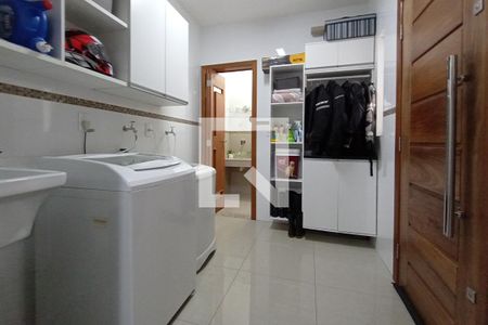 Casa à venda com 210m², 2 quartos e 2 vagasÁrea de Serviço