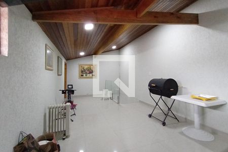 Casa à venda com 210m², 2 quartos e 2 vagasSotão