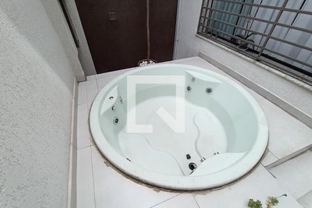 Casa à venda com 210m², 2 quartos e 2 vagasJacuzzi