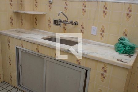Apartamento à venda com 90m², 2 quartos e 2 vagasCozinha