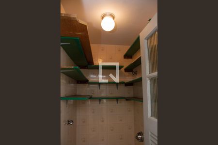 Apartamento à venda com 90m², 2 quartos e 2 vagasBanheiro extra