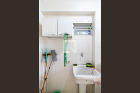 Casa à venda com 170m², 3 quartos e 2 vagasÁrea de Serviço