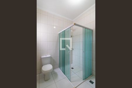 Casa à venda com 170m², 3 quartos e 2 vagasBanheiro