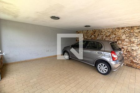 Casa à venda com 220m², 3 quartos e 2 vagasGaragem