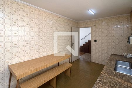 Casa à venda com 220m², 3 quartos e 2 vagasCozinha