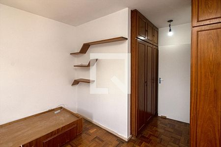 Casa à venda com 220m², 3 quartos e 2 vagasSuíte