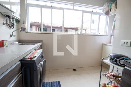 Apartamento à venda com 344m², 4 quartos e 4 vagasCozinha e Área de Serviço