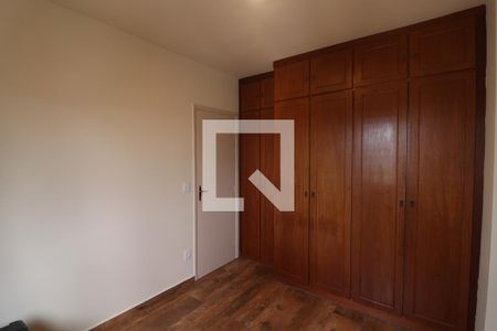 Quarto de apartamento à venda com 2 quartos, 53m² em Parque Maria Domitila, São Paulo