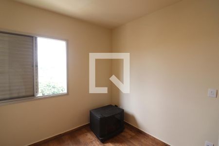 Quarto de apartamento à venda com 2 quartos, 53m² em Parque Maria Domitila, São Paulo