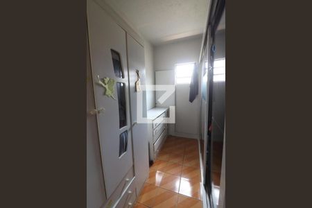 Casa à venda com 90m², 3 quartos e 2 vagasCloset