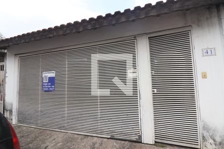 Casa à venda com 90m², 3 quartos e 2 vagasFachada