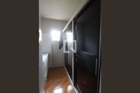 Casa à venda com 90m², 3 quartos e 2 vagasCloset