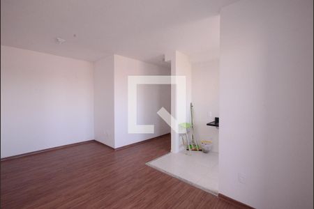 Sala de apartamento para alugar com 2 quartos, 50m² em Jardim Maria Estela, São Paulo