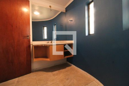 Lavabo de casa para alugar com 4 quartos, 350m² em Interlagos, São Paulo