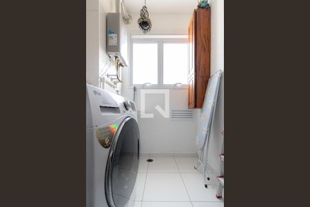 Apartamento à venda com 64m², 2 quartos e 1 vaga Apartamento à venda com 64m², 2 quartos e 1 vagaÁrea de Serviço