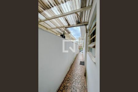 Casa à venda com 50m², 1 quarto e 1 vagaQuintal