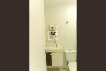 Banheiro de kitnet/studio para alugar com 1 quarto, 25m² em Vila Regente Feijó, São Paulo