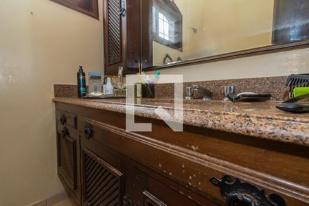 Casa à venda com 320m², 3 quartos e 3 vagasDetalhe Banheiro da Suíte