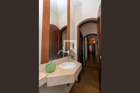 Casa à venda com 320m², 3 quartos e 3 vagasLavabo