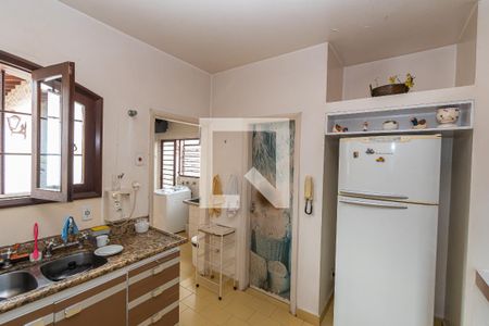 Casa à venda com 320m², 3 quartos e 3 vagasCozinha