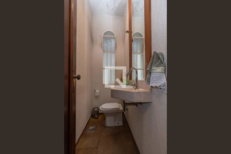 Casa à venda com 320m², 3 quartos e 3 vagasLavabo 