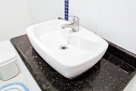 Casa à venda com 330m², 4 quartos e 4 vagasBanheiro da suíte 2 