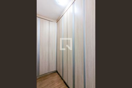 Casa à venda com 330m², 4 quartos e 4 vagasQuarto da suíte 2 