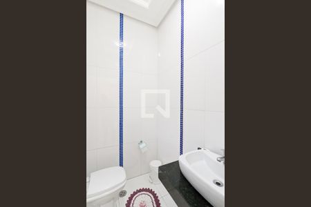 Casa à venda com 330m², 4 quartos e 4 vagasLavabo