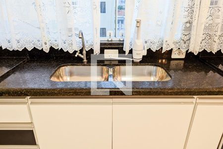 Casa à venda com 330m², 4 quartos e 4 vagasCozinha