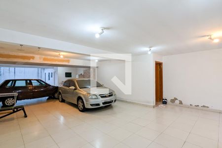 Casa à venda com 330m², 4 quartos e 4 vagasGaragem