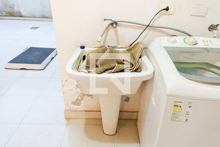 Casa à venda com 330m², 4 quartos e 4 vagasÁrea de serviço 