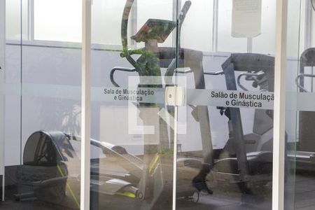 Apartamento à venda com 132m², 4 quartos e 2 vagas Apartamento à venda com 132m², 4 quartos e 2 vagasÁrea comum - Academia