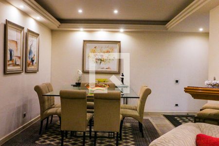 Apartamento à venda com 132m², 4 quartos e 2 vagas Apartamento à venda com 132m², 4 quartos e 2 vagasSala