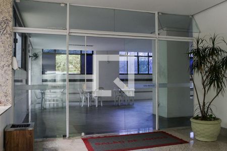 Apartamento à venda com 132m², 4 quartos e 2 vagas Apartamento à venda com 132m², 4 quartos e 2 vagasSalão de jogos