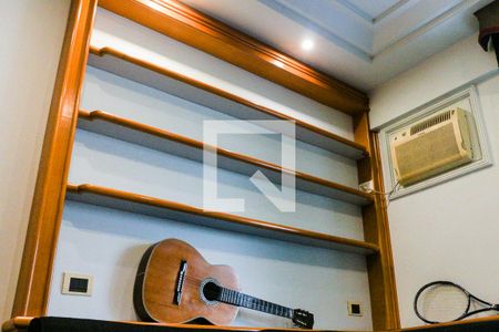 Apartamento à venda com 132m², 4 quartos e 2 vagas Apartamento à venda com 132m², 4 quartos e 2 vagasQuarto 1