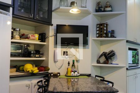 Apartamento à venda com 132m², 4 quartos e 2 vagas Apartamento à venda com 132m², 4 quartos e 2 vagasCozinha - Armários